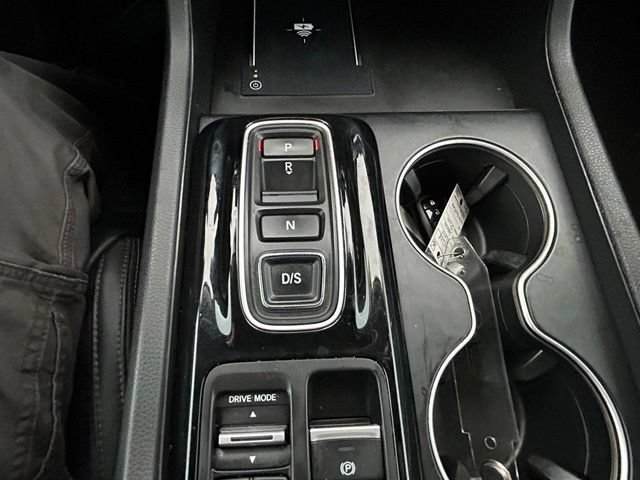 Used 2024 Honda Pilot Touring image 20