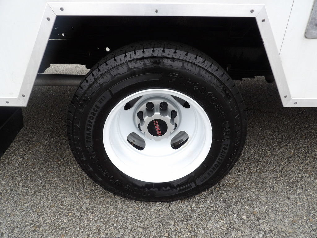 Used 2021 GMC Savana 3500 Extended w/ Power Convenience Package RWD image 46