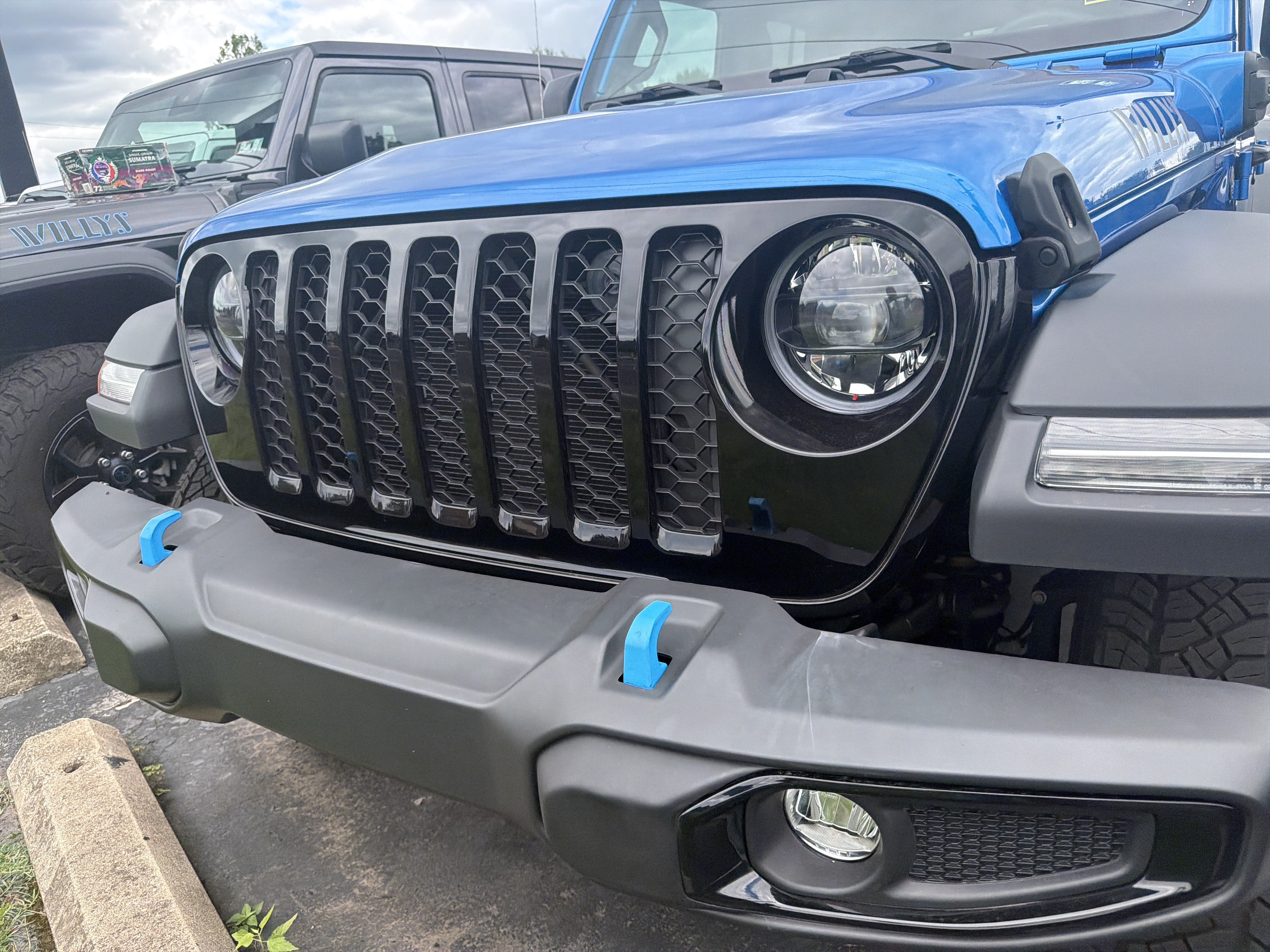 Certified 2023 Jeep Wrangler Unlimited w/ Convenience Group AWD/4WD image 4