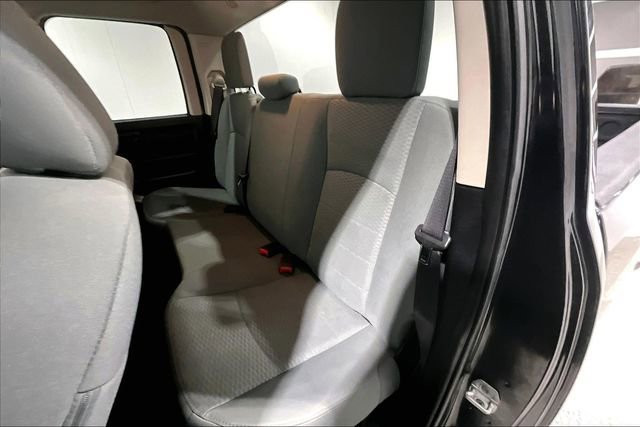 Used 2015 RAM 1500 Express image 24