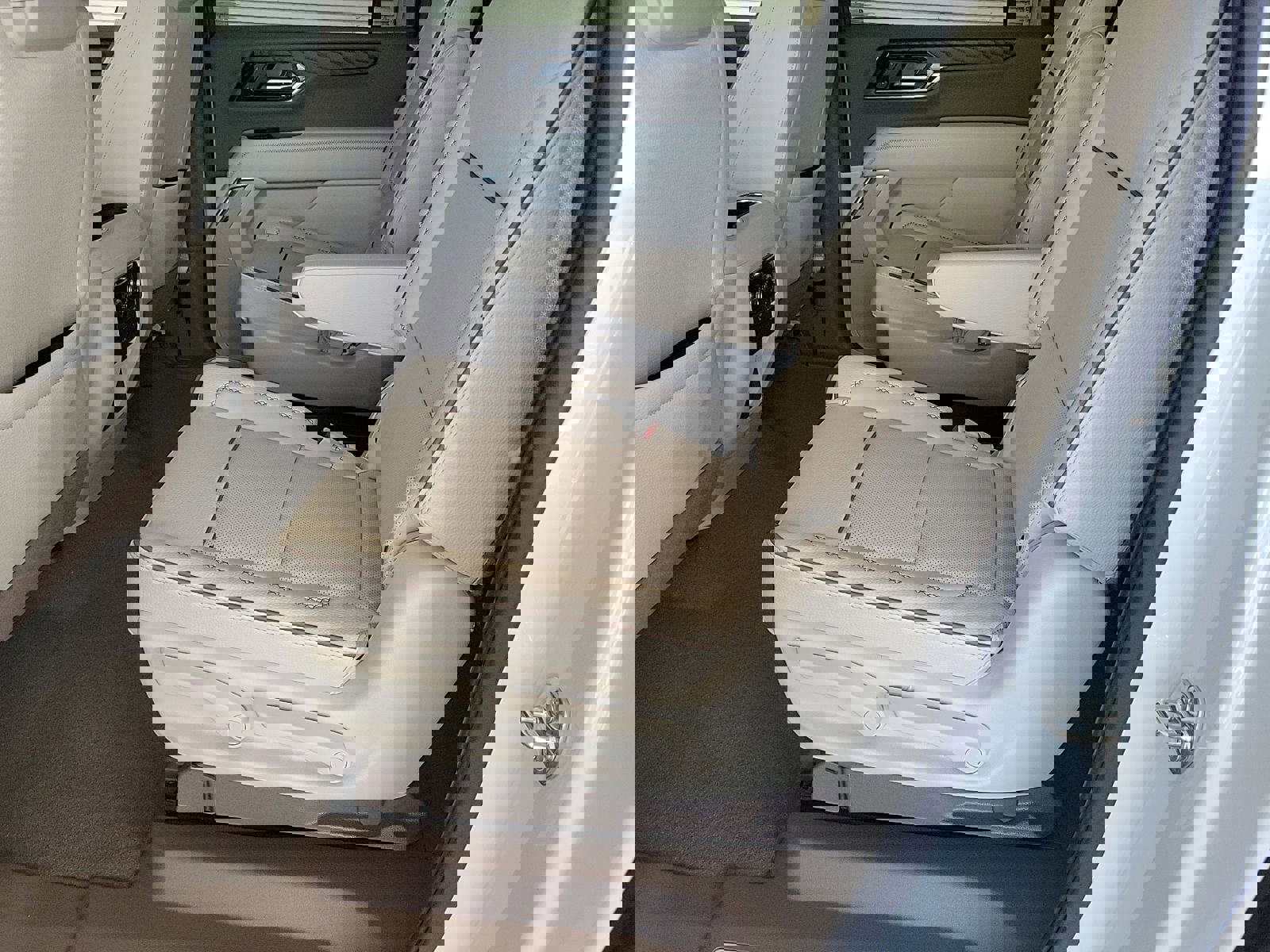 New 2026 GMC Yukon XL Denali image 11