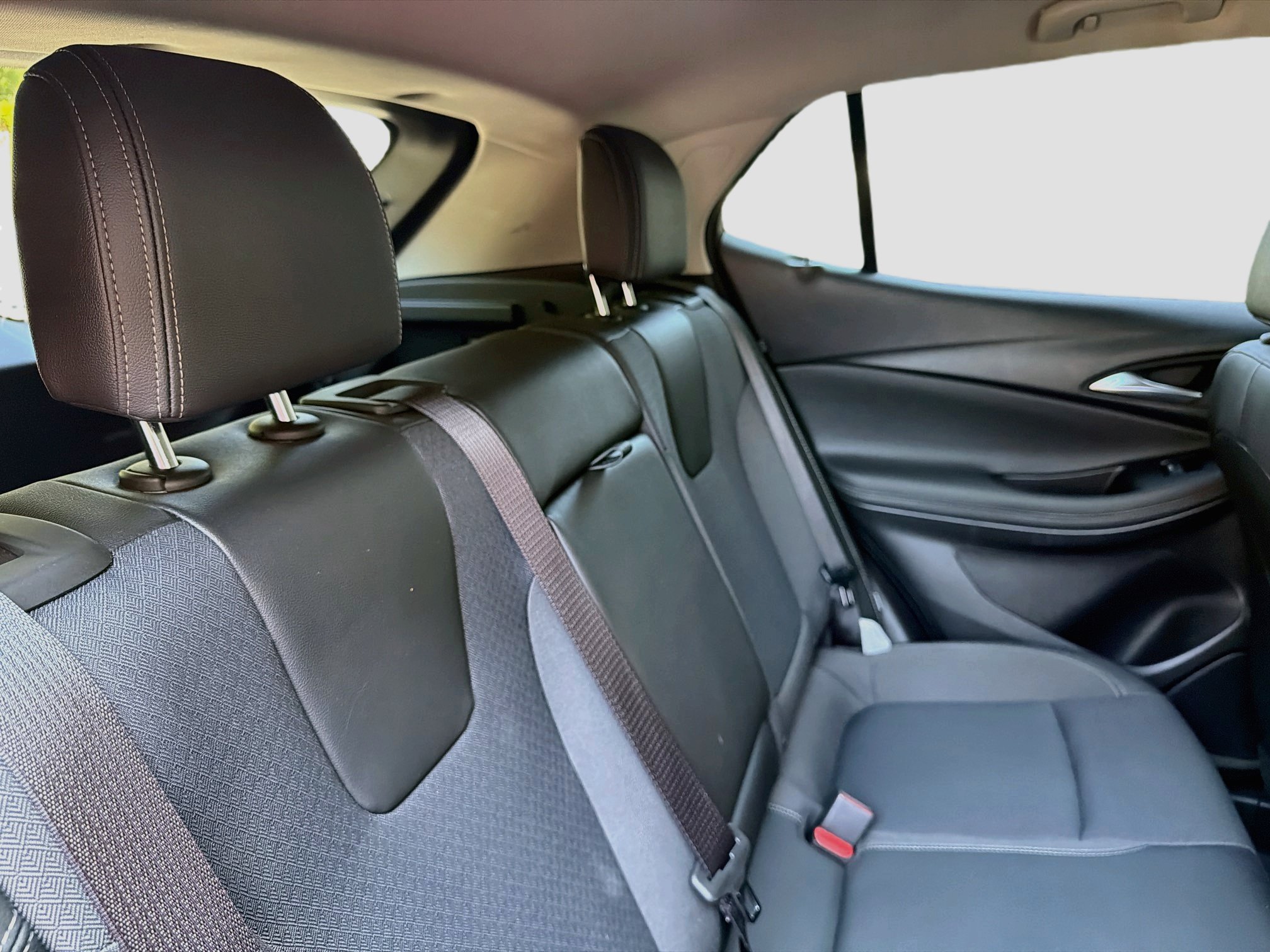 Used 2024 Buick Encore GX Preferred w/ Comfort Package FWD image 23