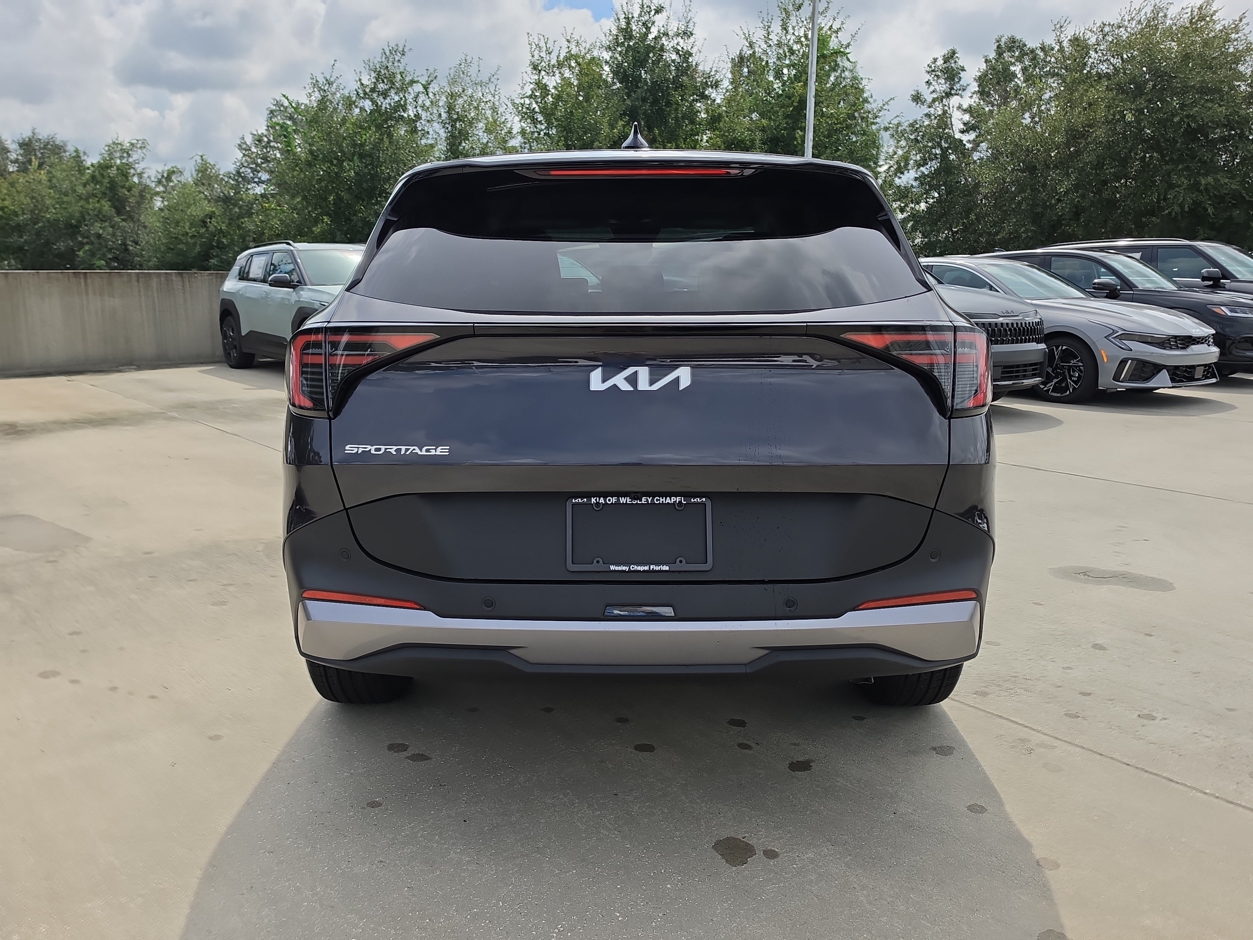 New 2027 Kia Sportage EX FWD image 7