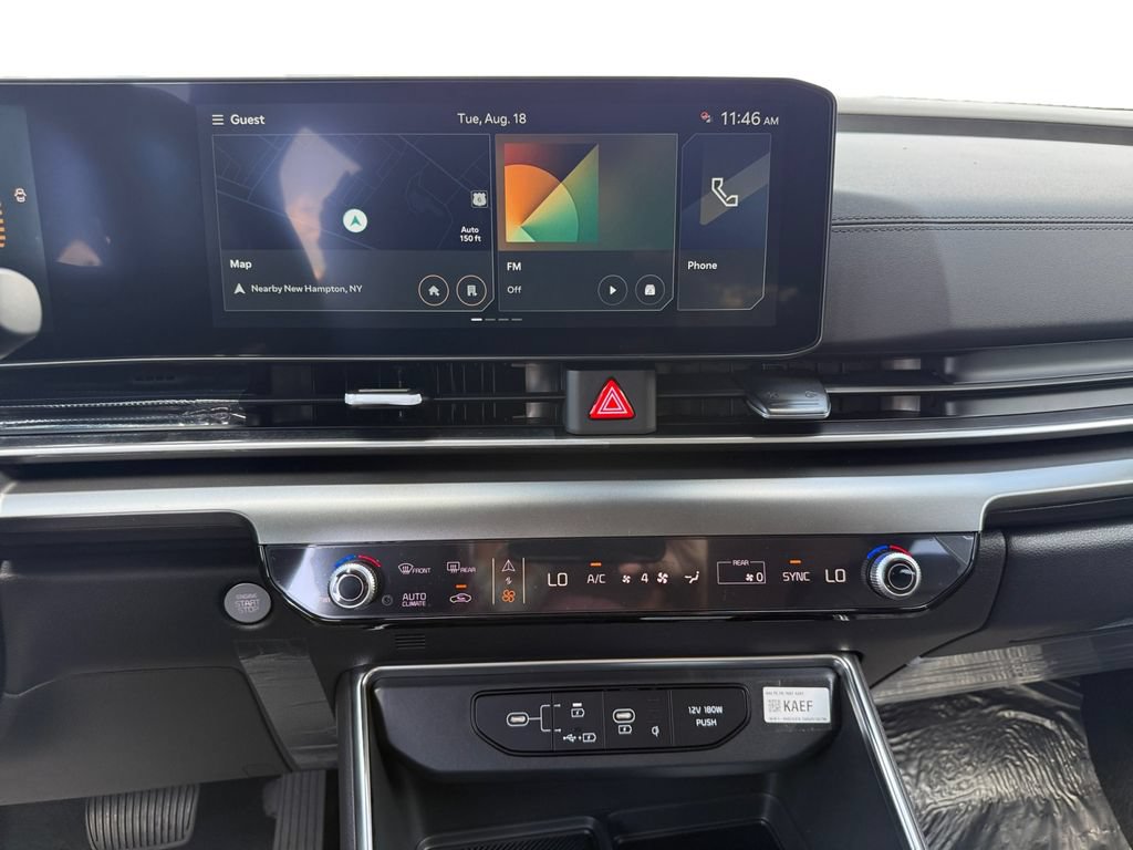 New 2027 Kia Carnival EX FWD image 11