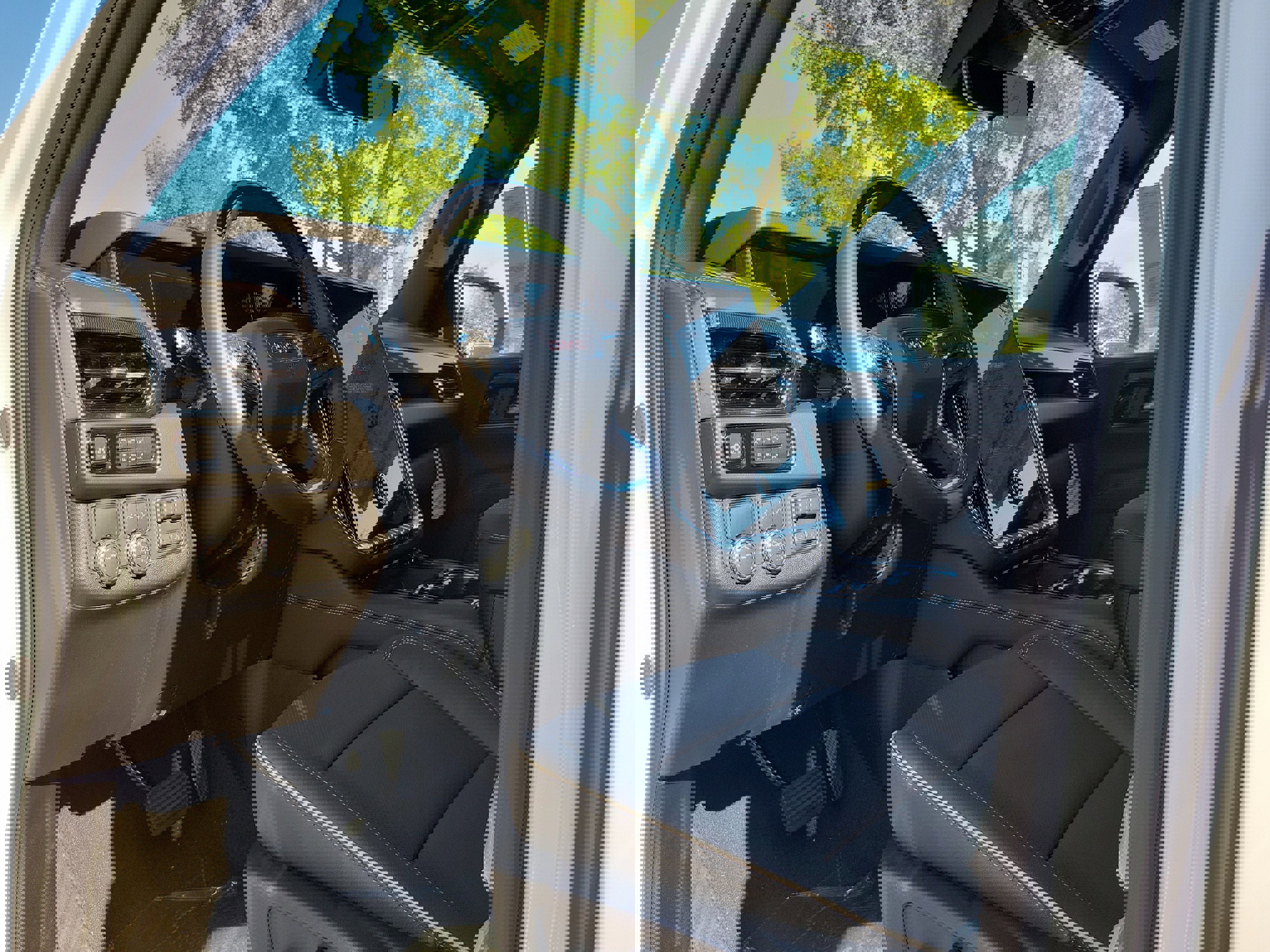 New 2026 GMC Yukon XL Elevation image 7