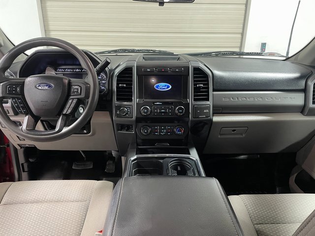 Used 2019 Ford F250 XLT w/ XLT Premium Package image 13