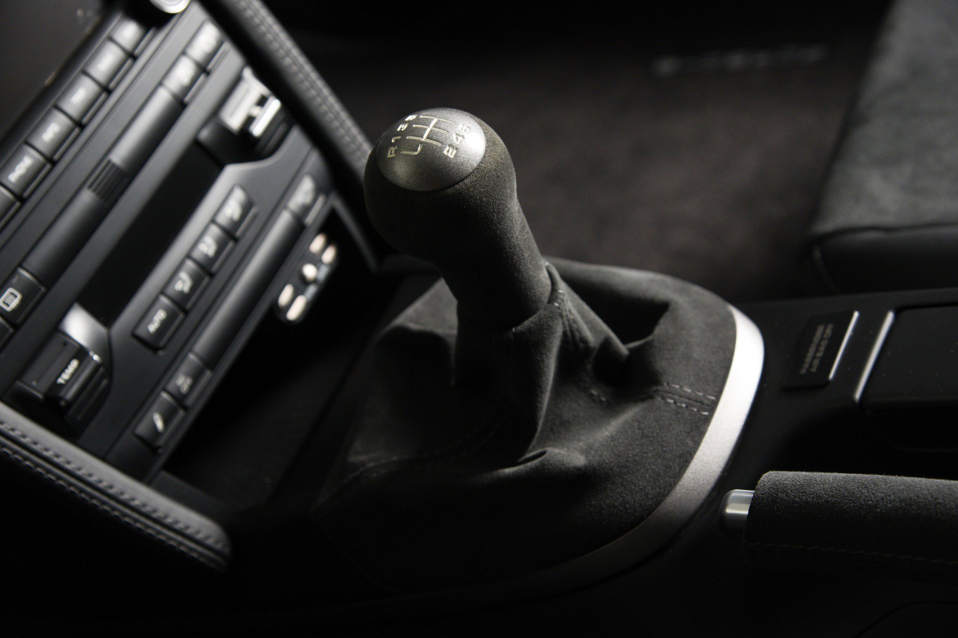 Used 2011 Porsche 911 GT2 RS RWD image 37
