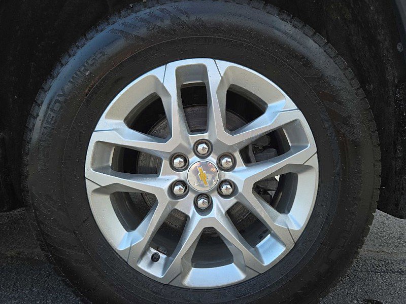 Used 2021 Chevrolet Traverse LS image 20