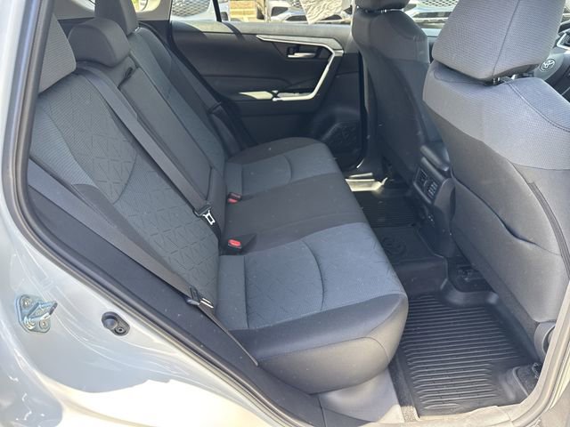 Used 2025 Toyota RAV4 XLE w/ Convenience Package FWD image 15