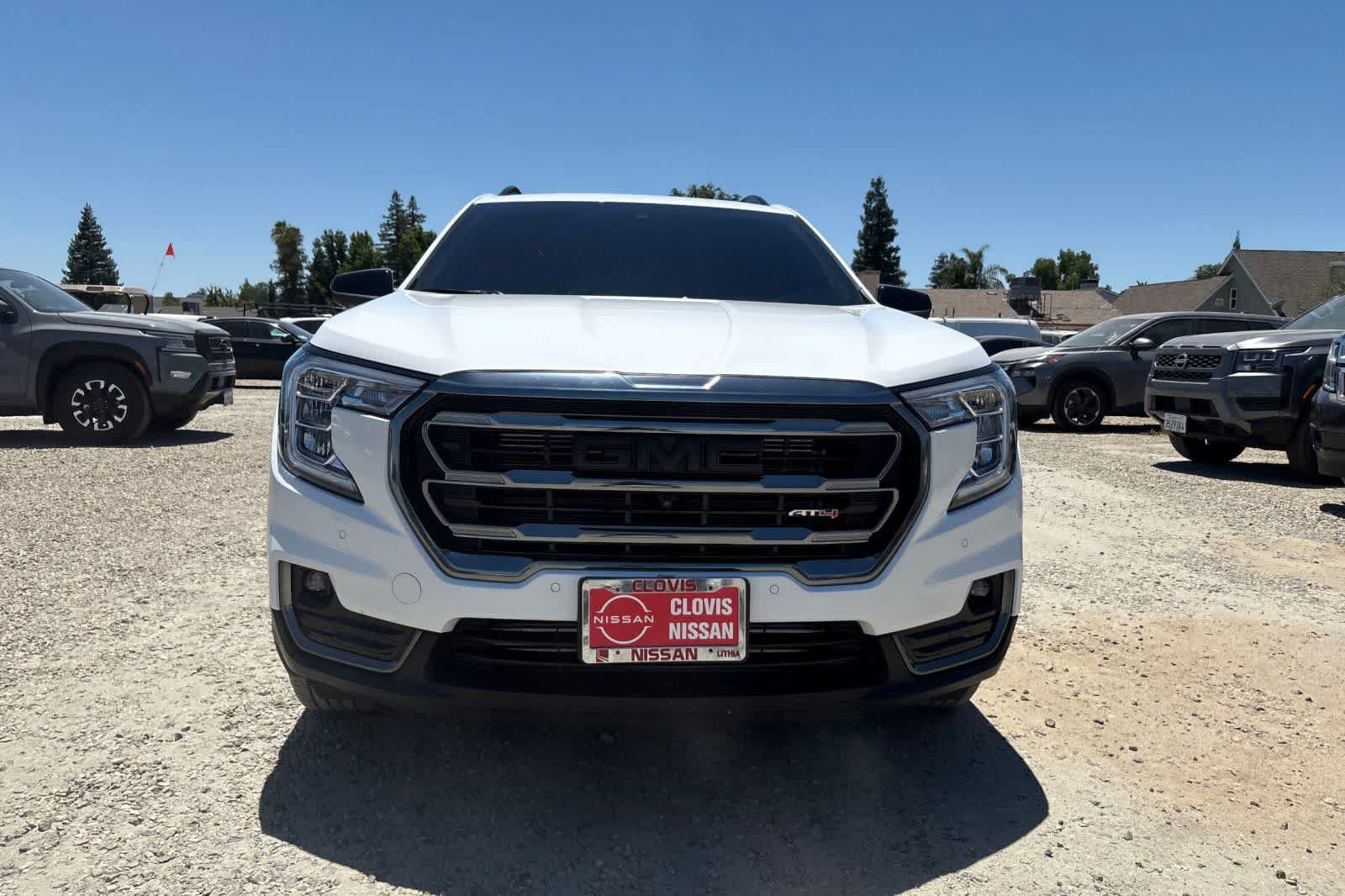 Used 2024 GMC Terrain AT4 w/ Tech Package AWD/4WD image 11