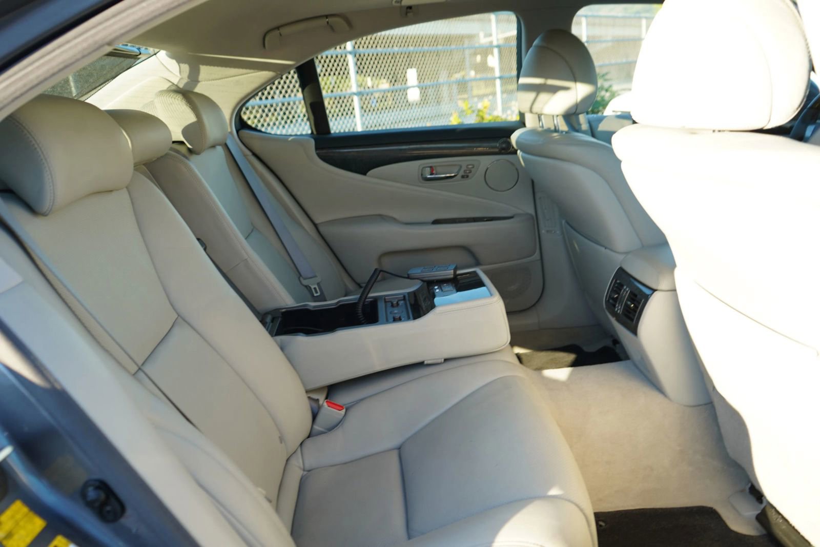 Used 2012 Lexus LS 460 image 23