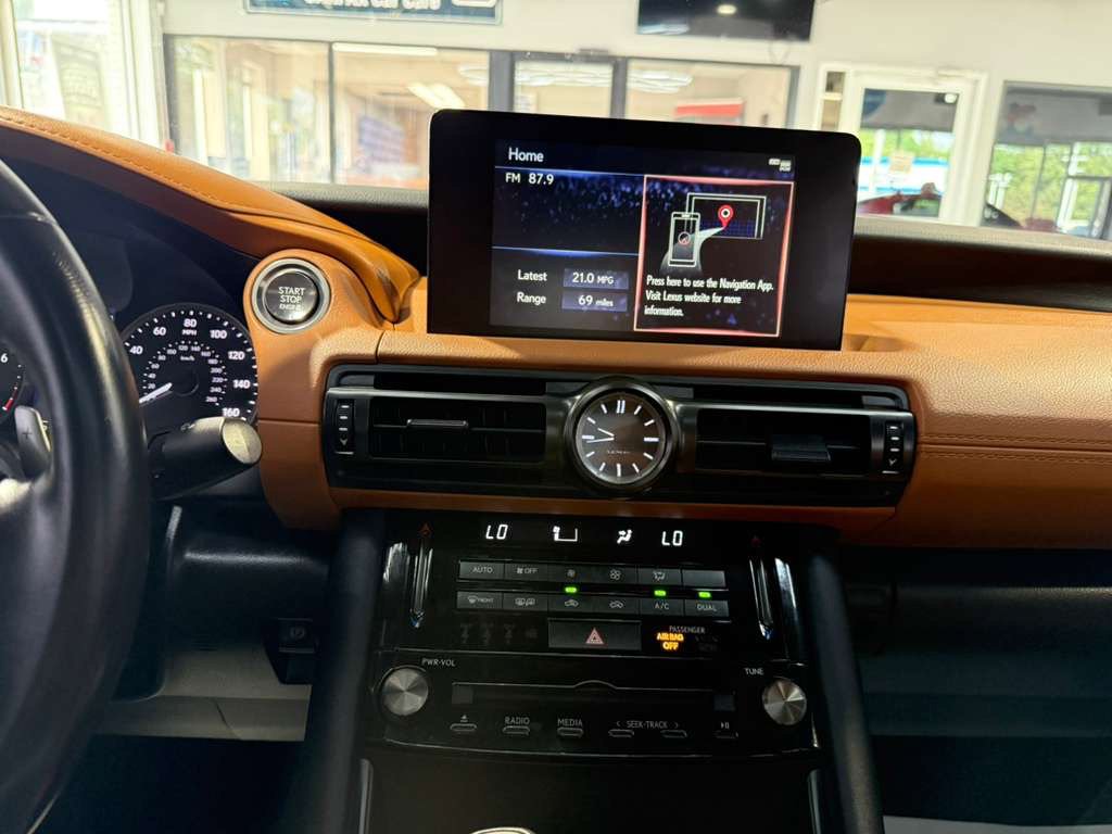 Used 2024 Lexus IS 350 F Sport RWD image 17