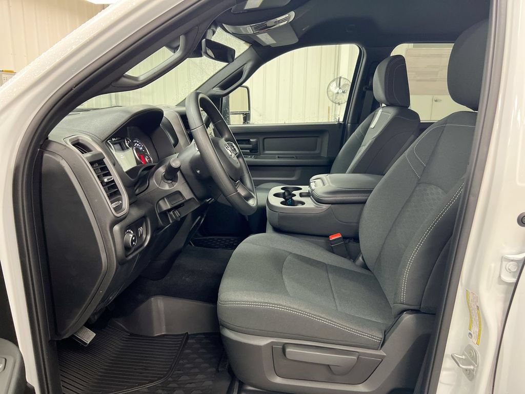 New 2026 RAM 3500 Tradesman AWD/4WD image 15