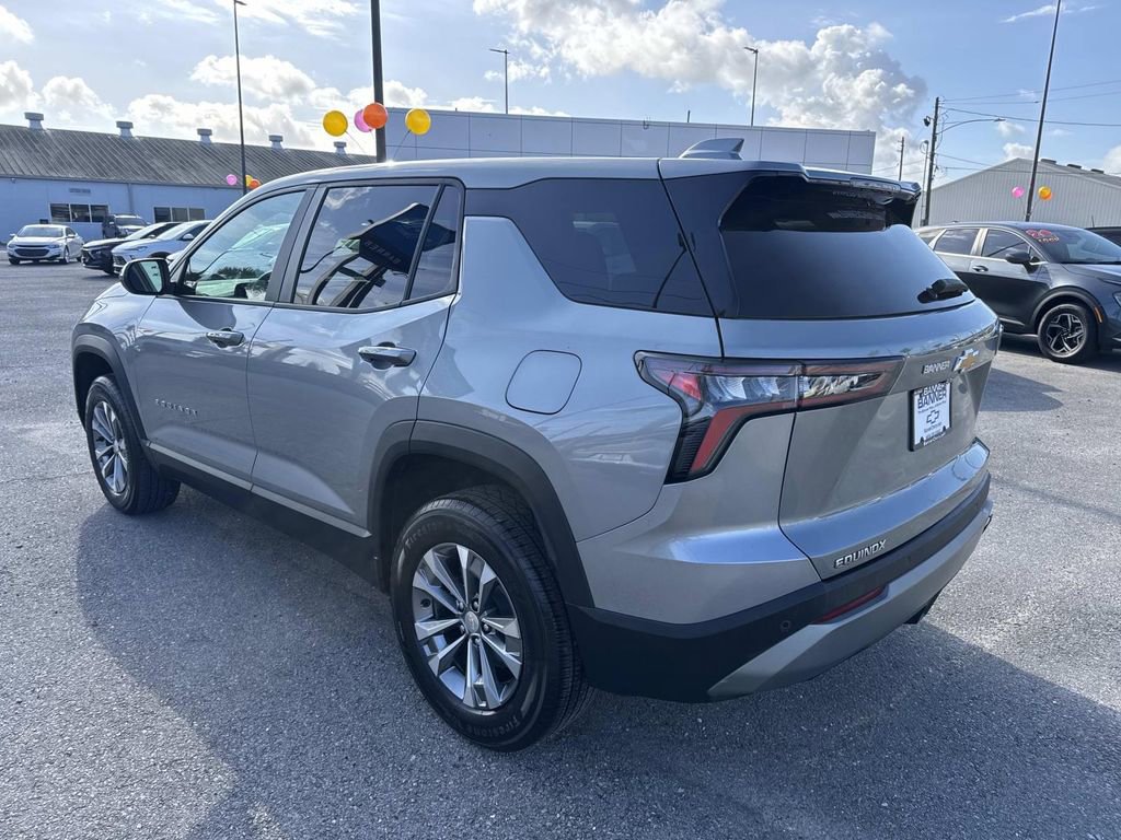 Certified 2025 Chevrolet Equinox LT FWD image 5