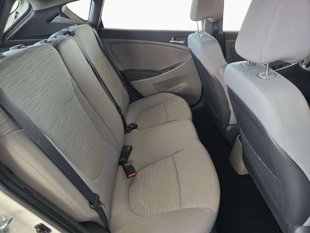 Used 2016 Hyundai Accent SE FWD image 37