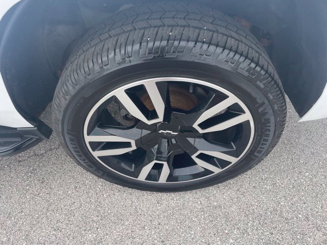 Used 2018 Chevrolet Tahoe LT w/ RST Edition AWD/4WD image 16