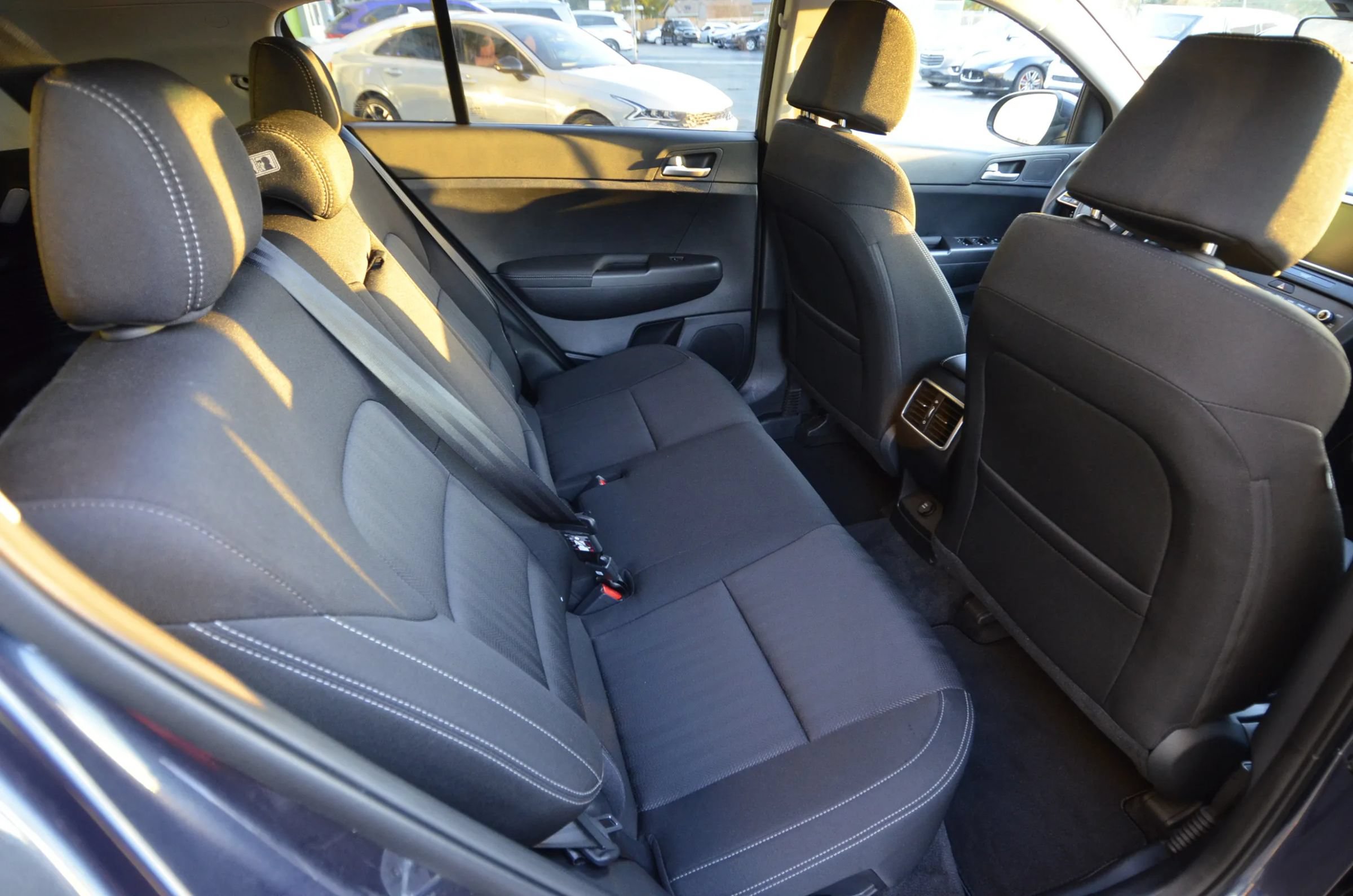 Used 2020 Kia Sportage LX AWD/4WD image 25