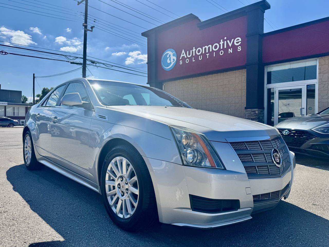 Used 2010 Cadillac CTS Sedan RWD image 2