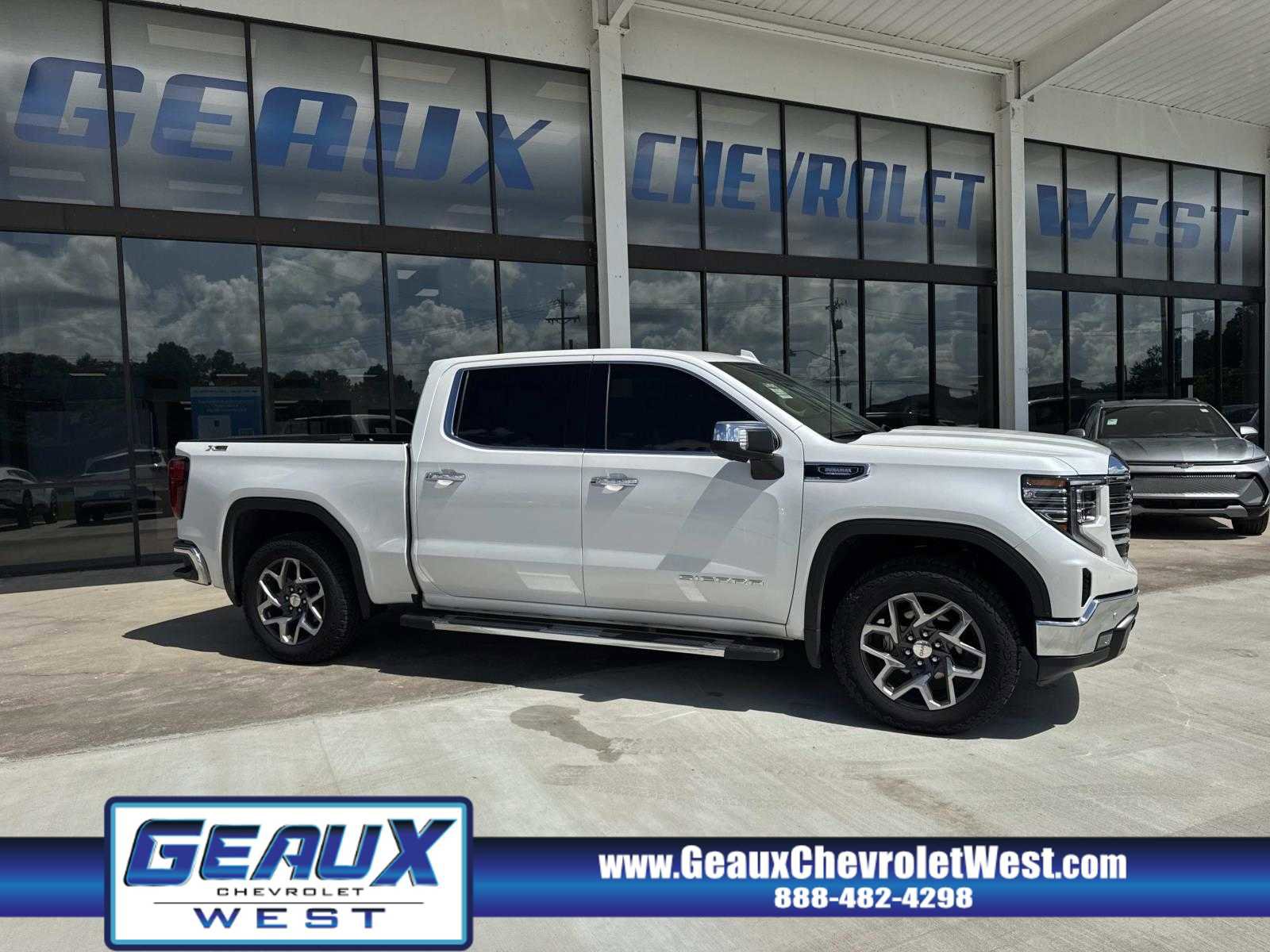 Used 2025 GMC Sierra 1500 SLT w/ SLT Premium Plus Package