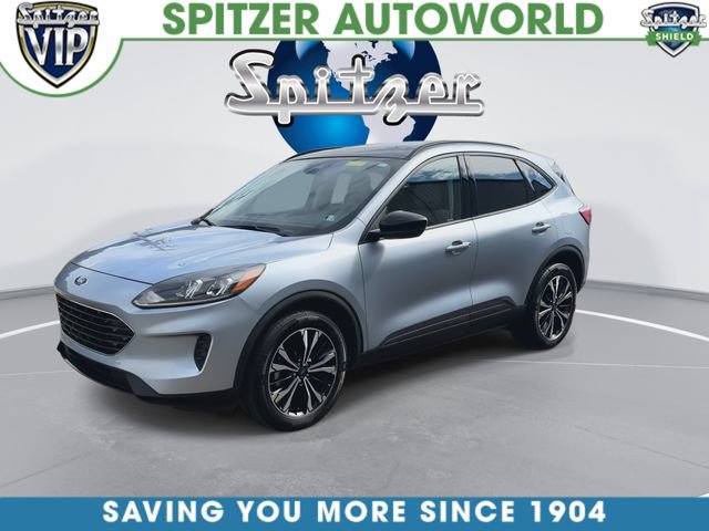 Used 2022 Ford Escape SE w/ SE Sport Appearance Package AWD/4WD image 4