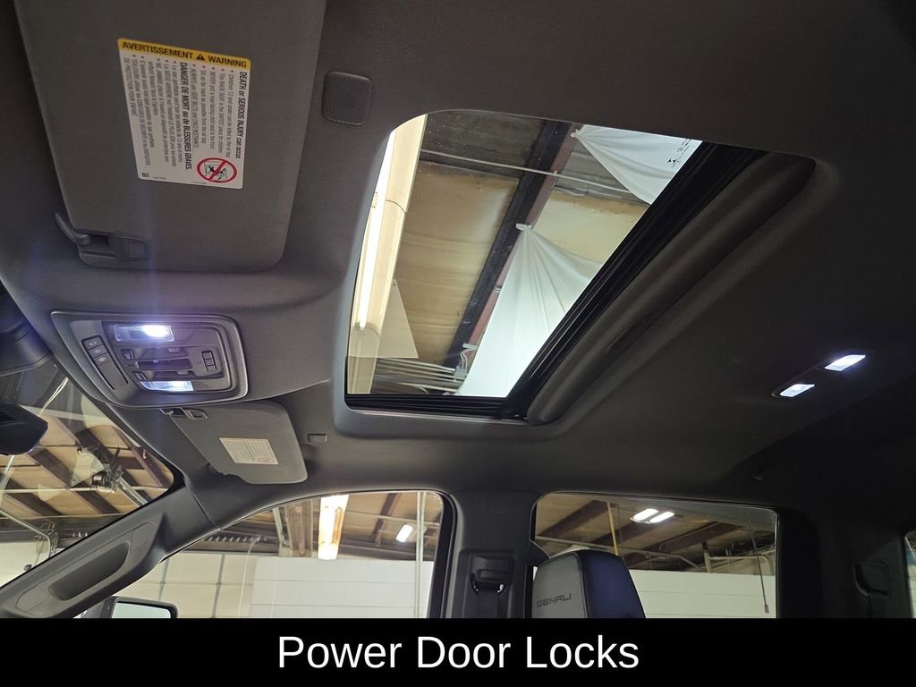 Used 2023 GMC Sierra 3500 Denali w/ Denali Ultimate Package image 21