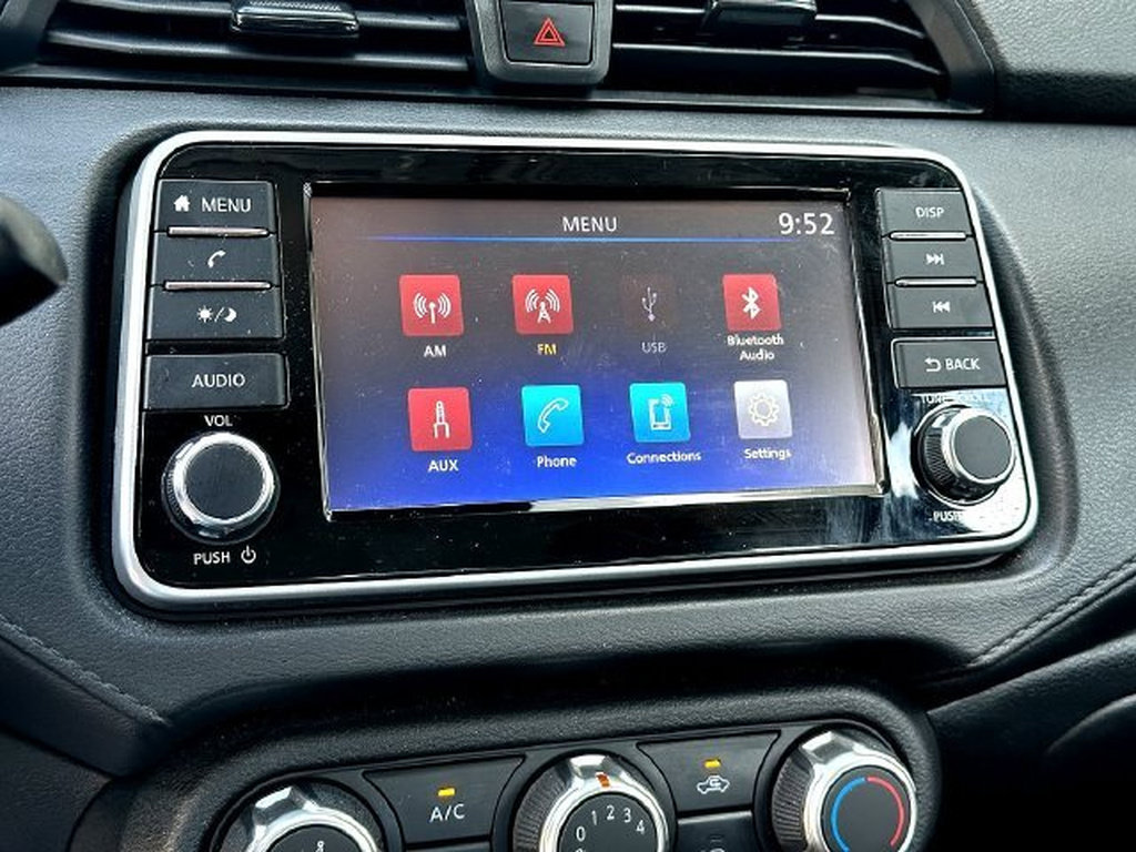 Used 2025 Nissan Versa S FWD image 14