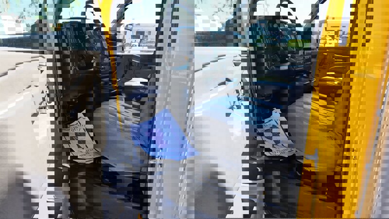 Used 2016 GMC Savana 3500 Extended image 2