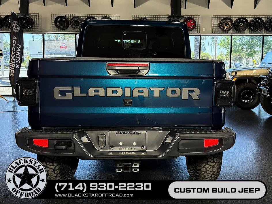 Used 2025 Jeep Gladiator Sport AWD/4WD image 10