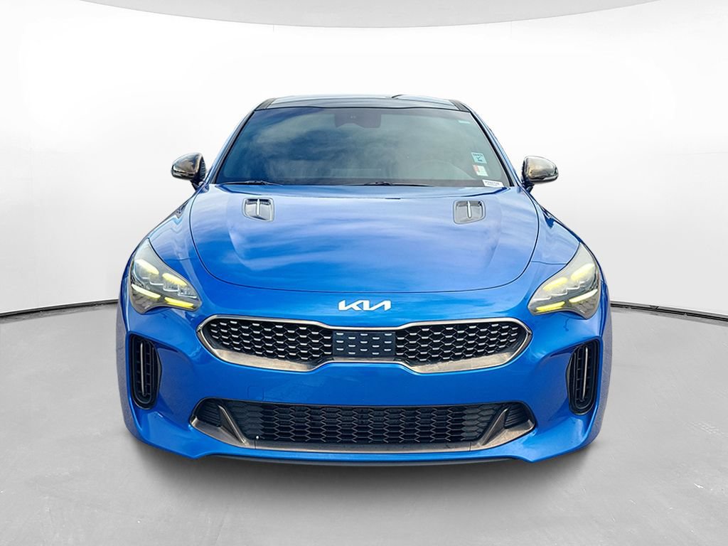 Used 2022 Kia Stinger GT-Line w/ Sun & Sound Package RWD image 2
