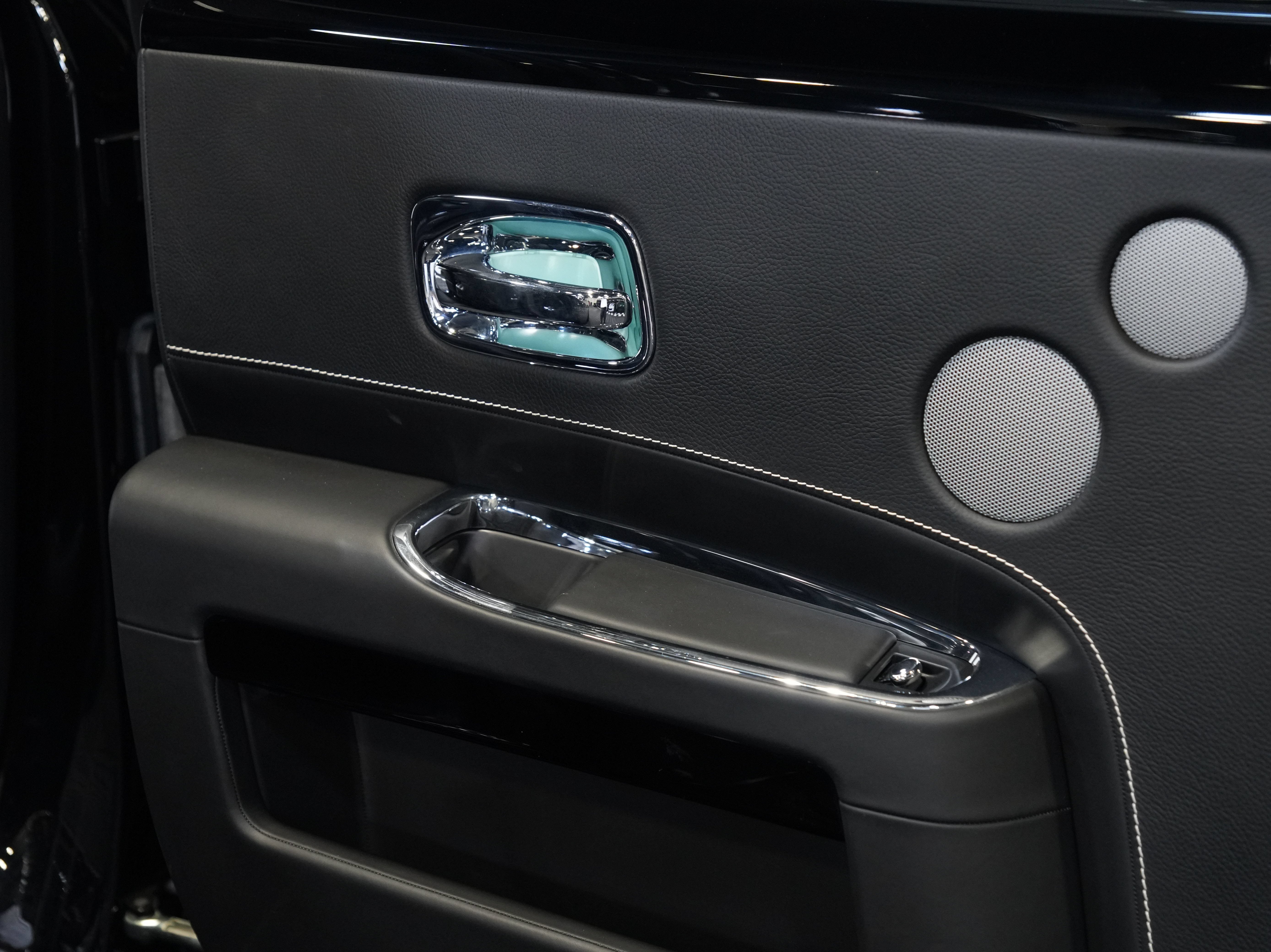 Used 2020 Rolls-Royce Ghost RWD image 27