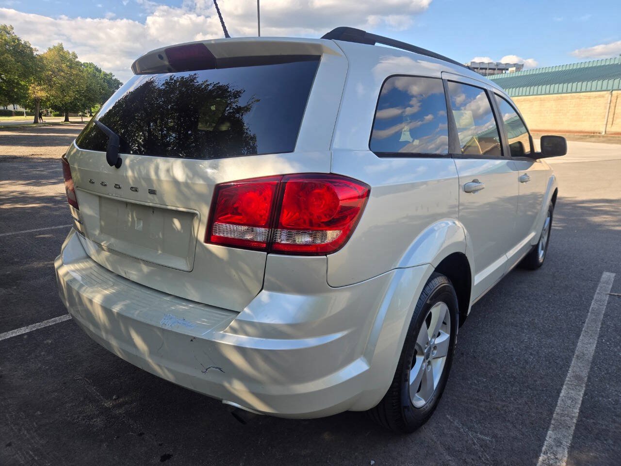 Used 2014 Dodge Journey SE w/ Flexible Seating Group FWD image 9