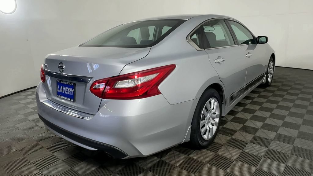Used 2016 Nissan Altima 2.5 S w/ Power Driver Seat Package FWD image 11