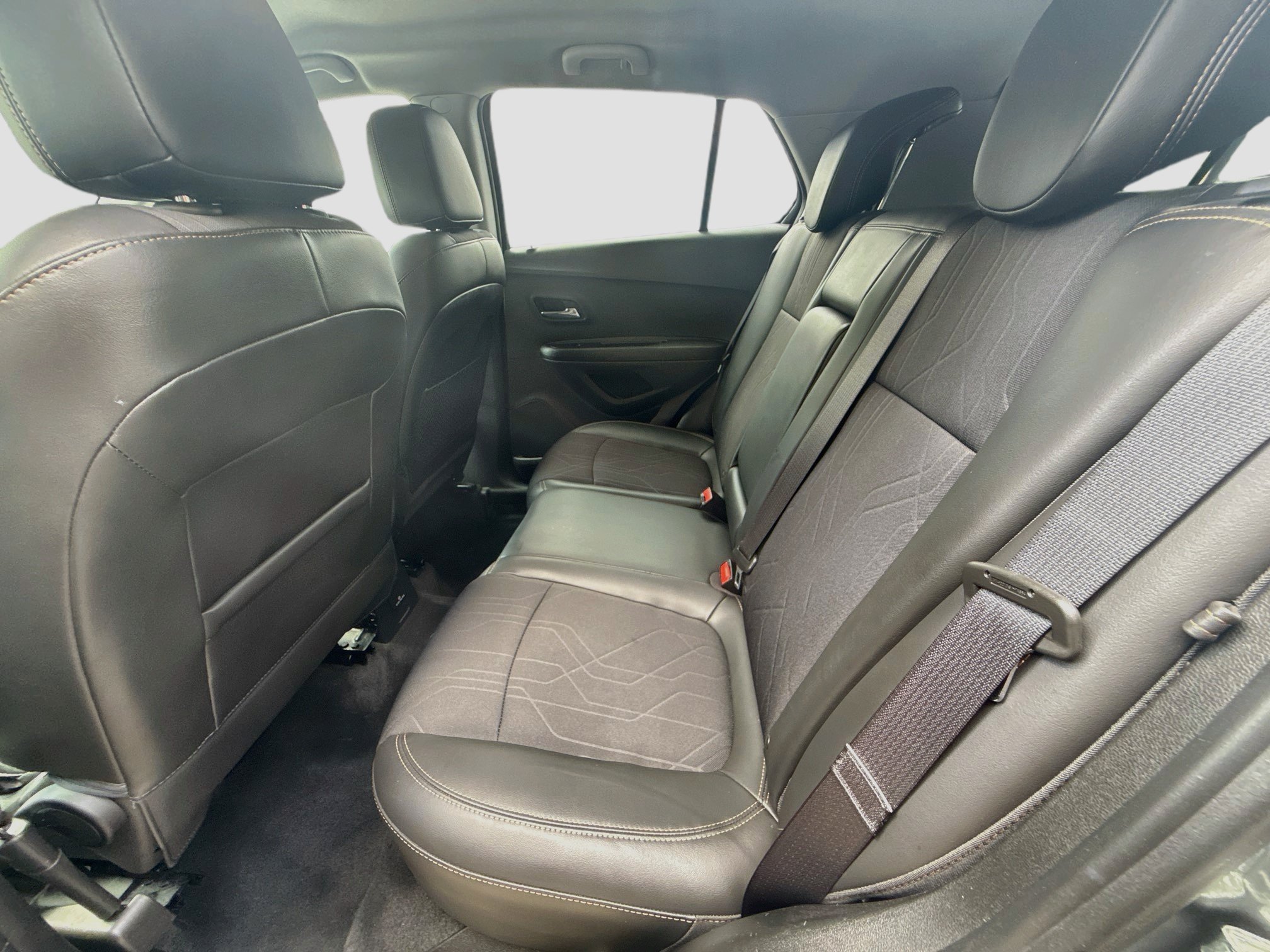 Used 2020 Chevrolet Trax LT w/ Driver Confidence Package FWD image 22