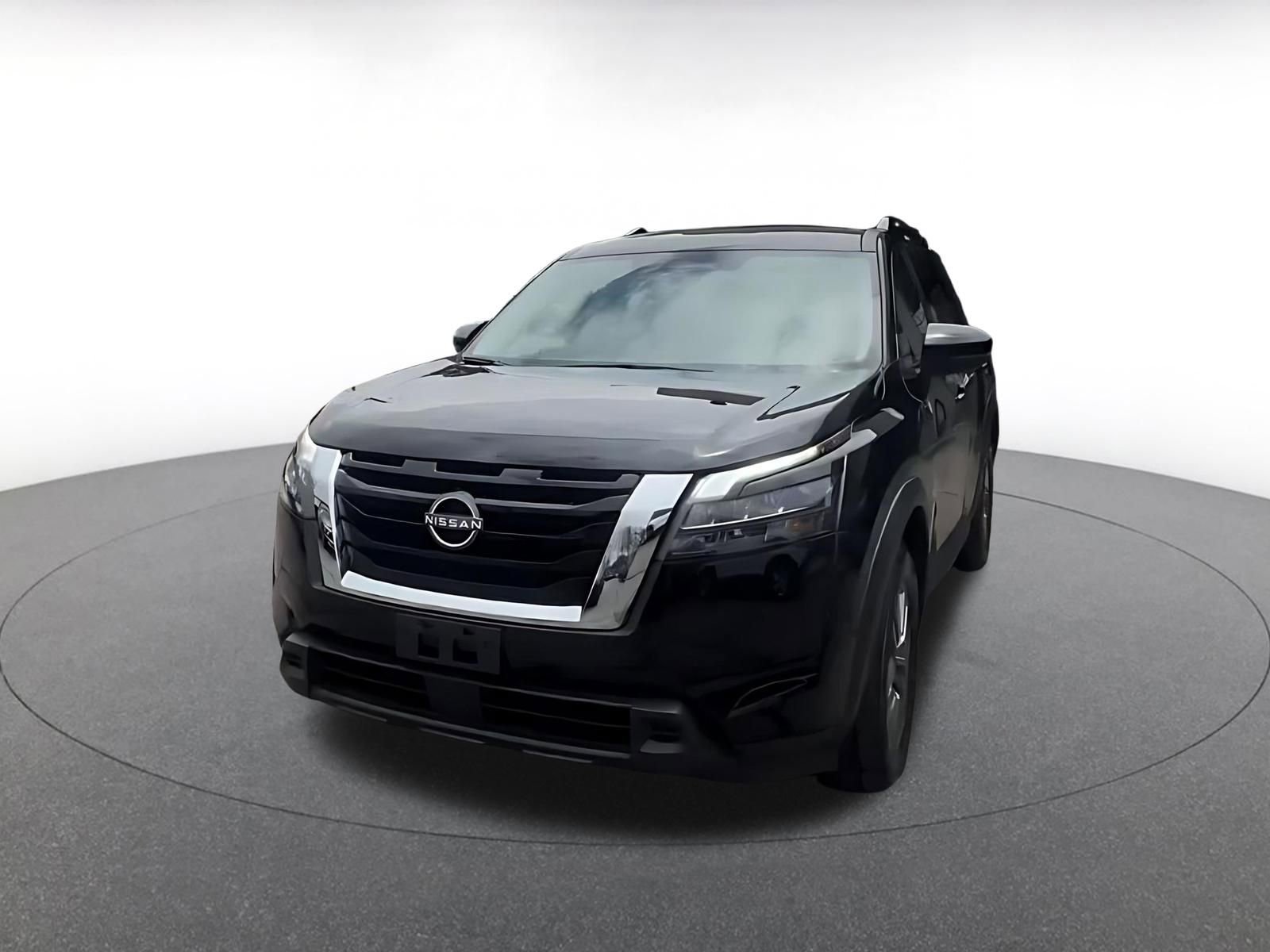Used 2025 Nissan Pathfinder SV AWD/4WD image 6