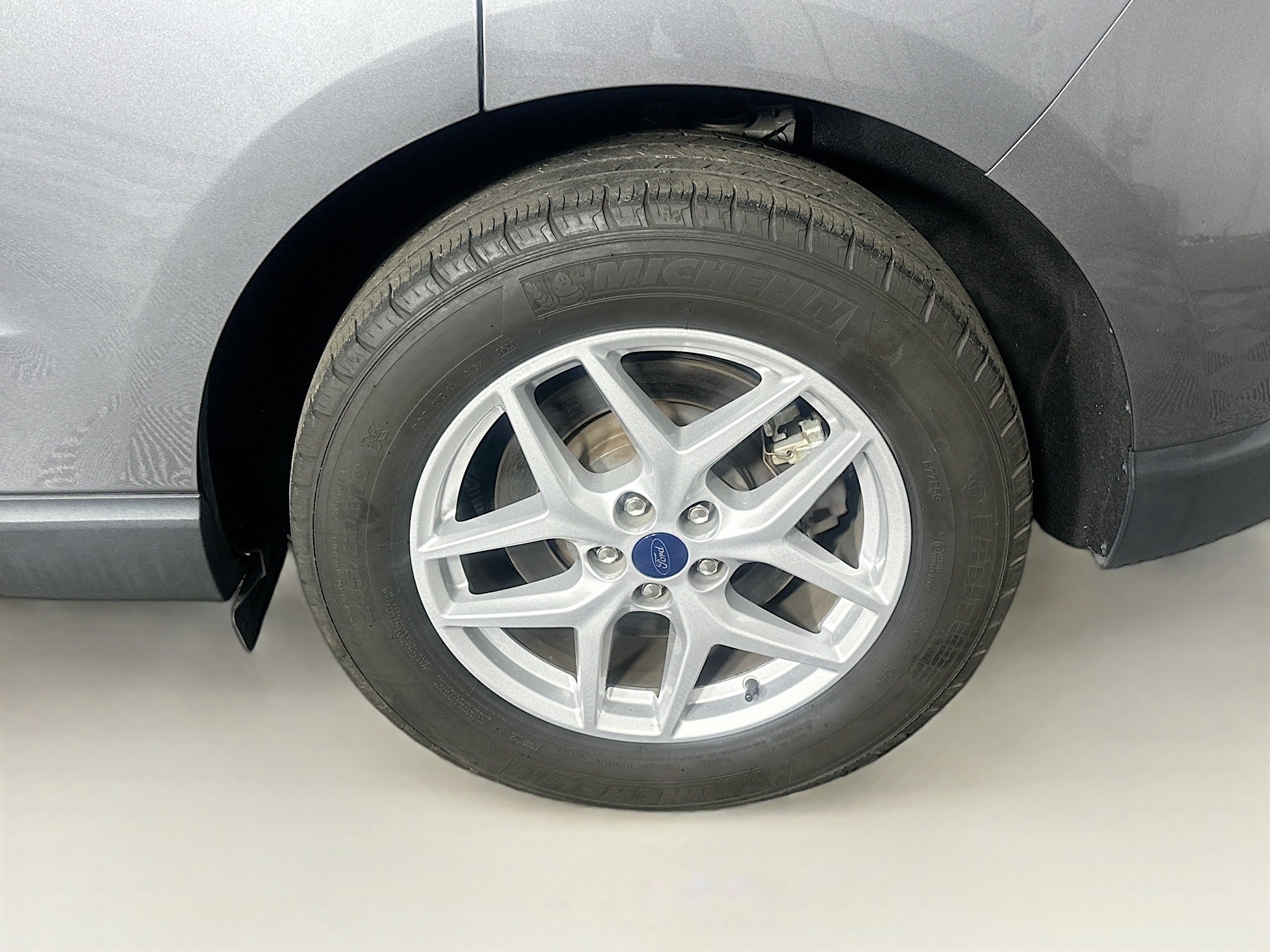 Used 2021 Ford Edge SEL w/ Cargo Accessory Package AWD/4WD image 11