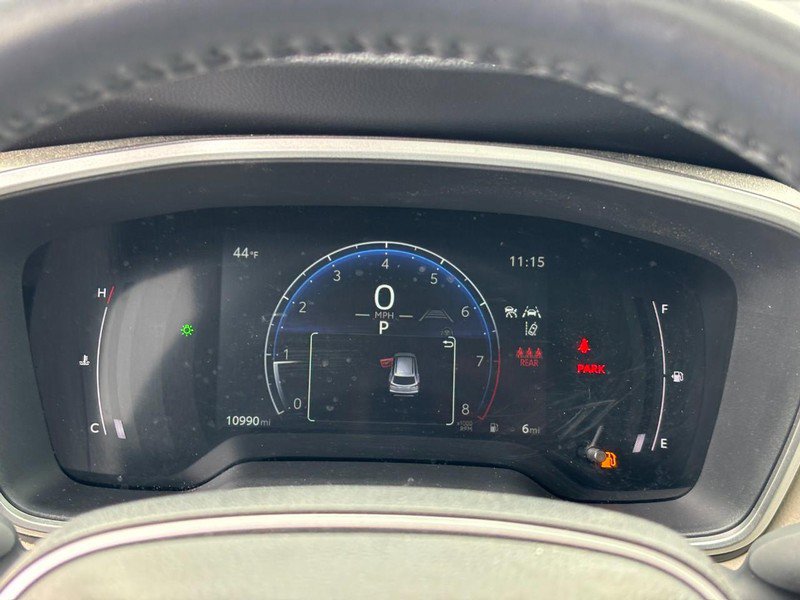 Used 2024 Toyota Corolla Cross XLE w/ Convenience Package image 19