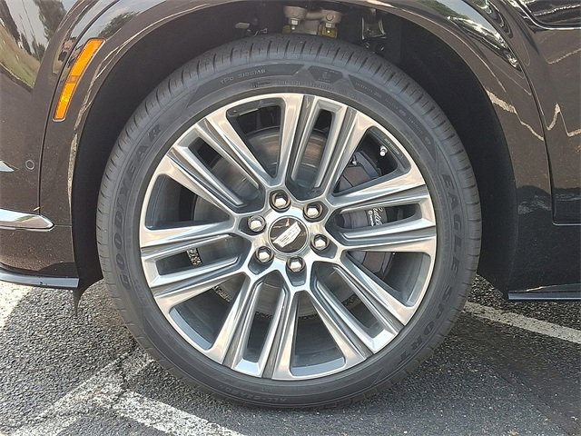 New 2026 Cadillac Vistiq Platinum image 8