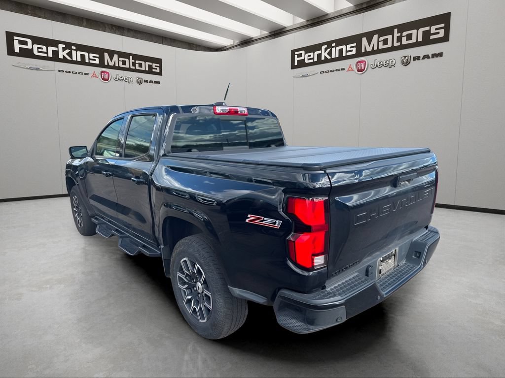 Used 2023 Chevrolet Colorado Z71 w/ Z71 Convenience Package 2 AWD/4WD image 3