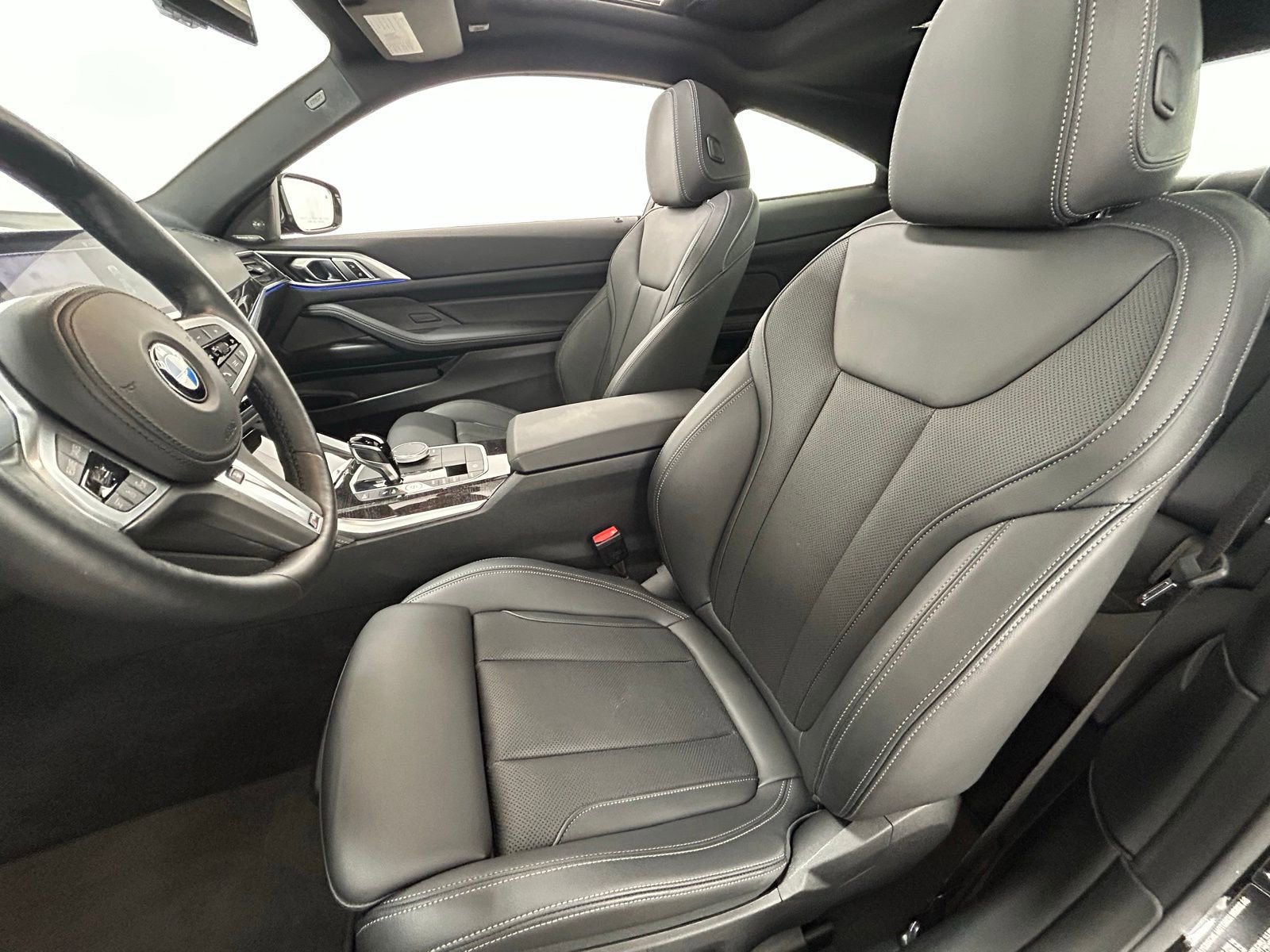 Used 2023 BMW 430i xDrive Coupe w/ M Sport Package image 31