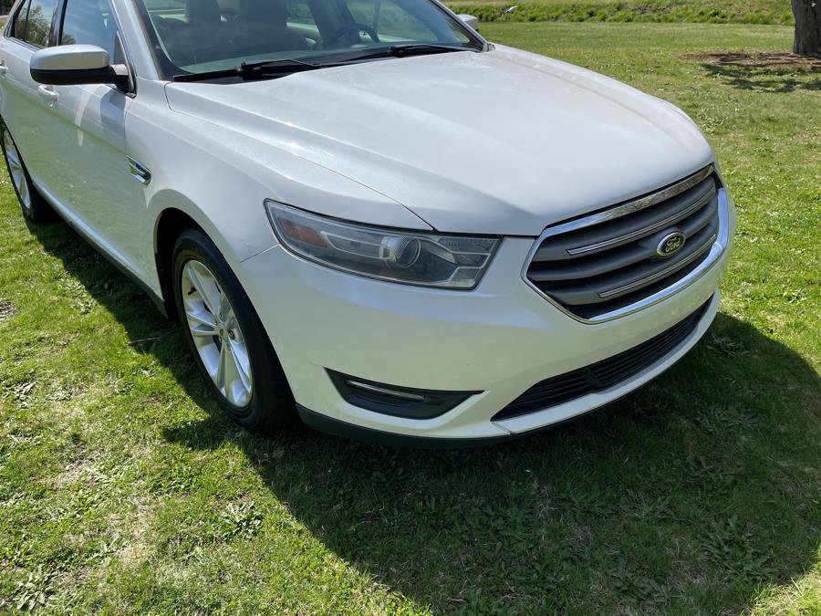 Used 2014 Ford Taurus SEL w/ Equipment Group 201A image 38