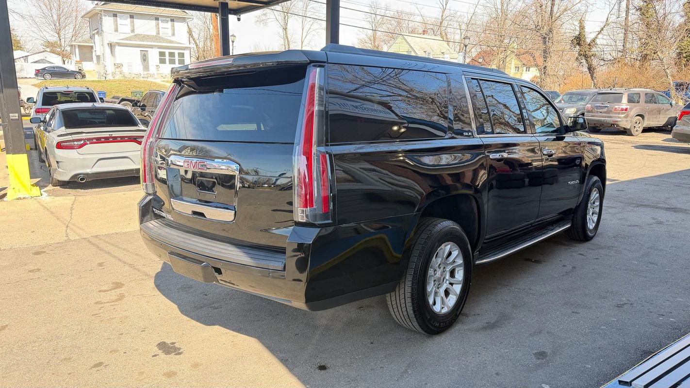 Used 2016 GMC Yukon XL SLE w/ Convenience Package image 5