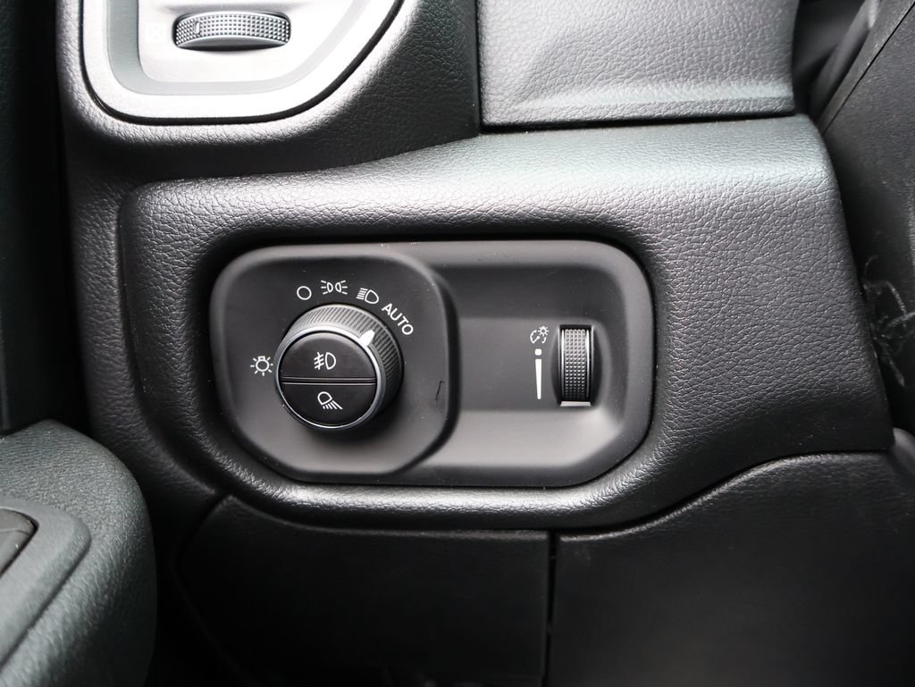 New 2026 RAM 3500 Tradesman AWD/4WD image 30