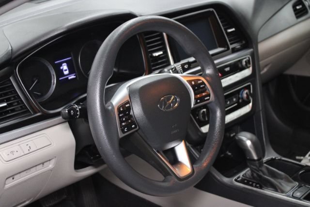 Used 2019 Hyundai Sonata SE FWD image 12
