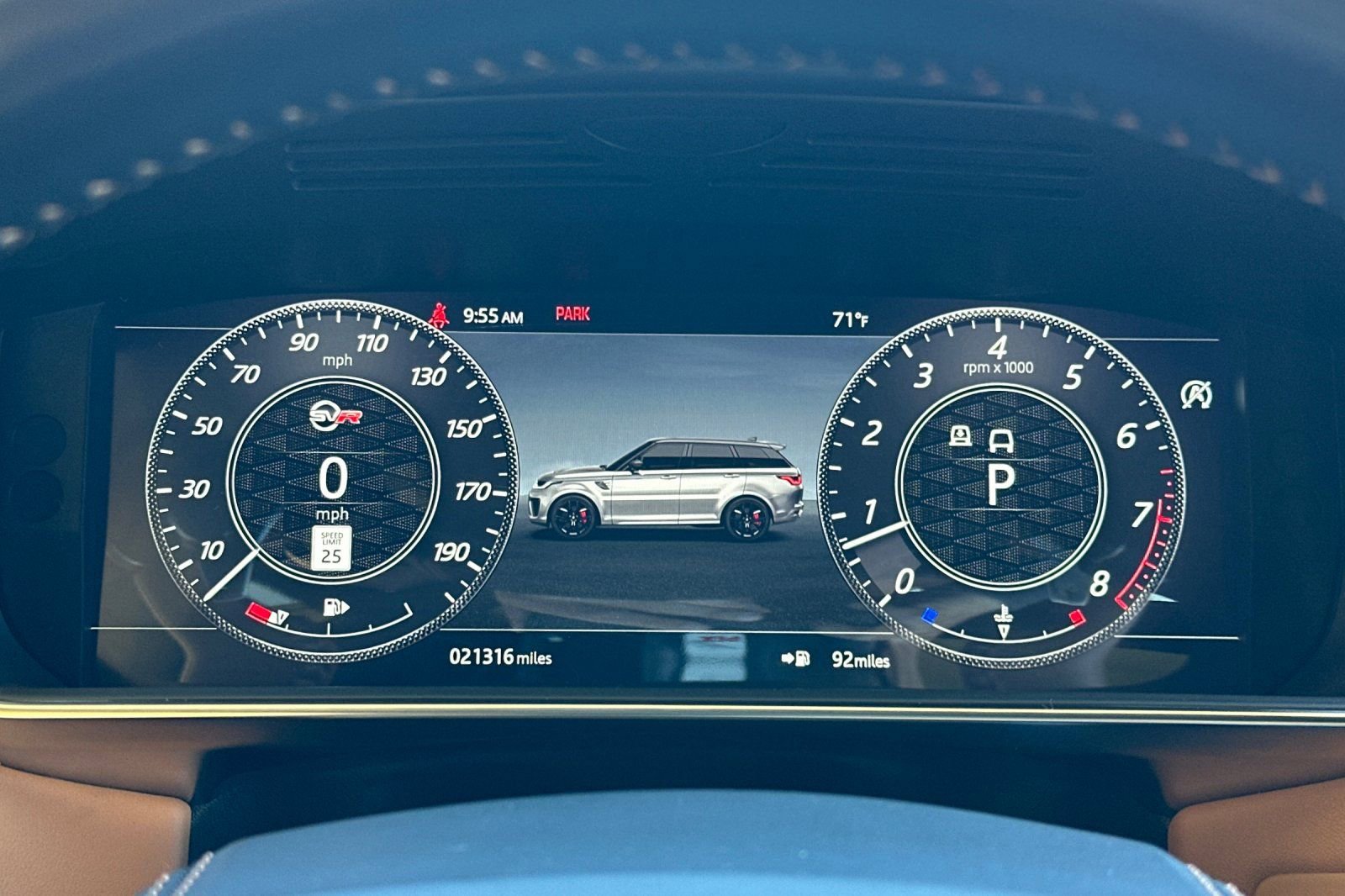 Used 2022 Land Rover Range Rover Sport SVR image 32