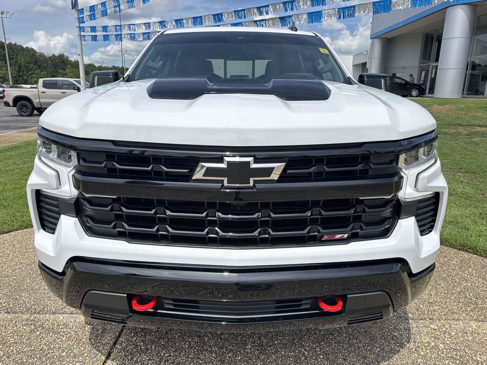 New 2026 Chevrolet Silverado 1500 LT Trail Boss w/ LT Trail Boss Premium Package AWD/4WD image 2