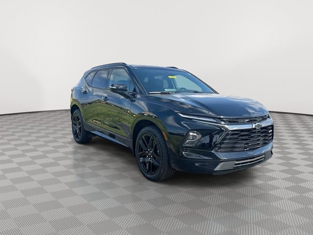 Certified 2026 Chevrolet Blazer RS w/ Driver Confidence II Package FWD image 2
