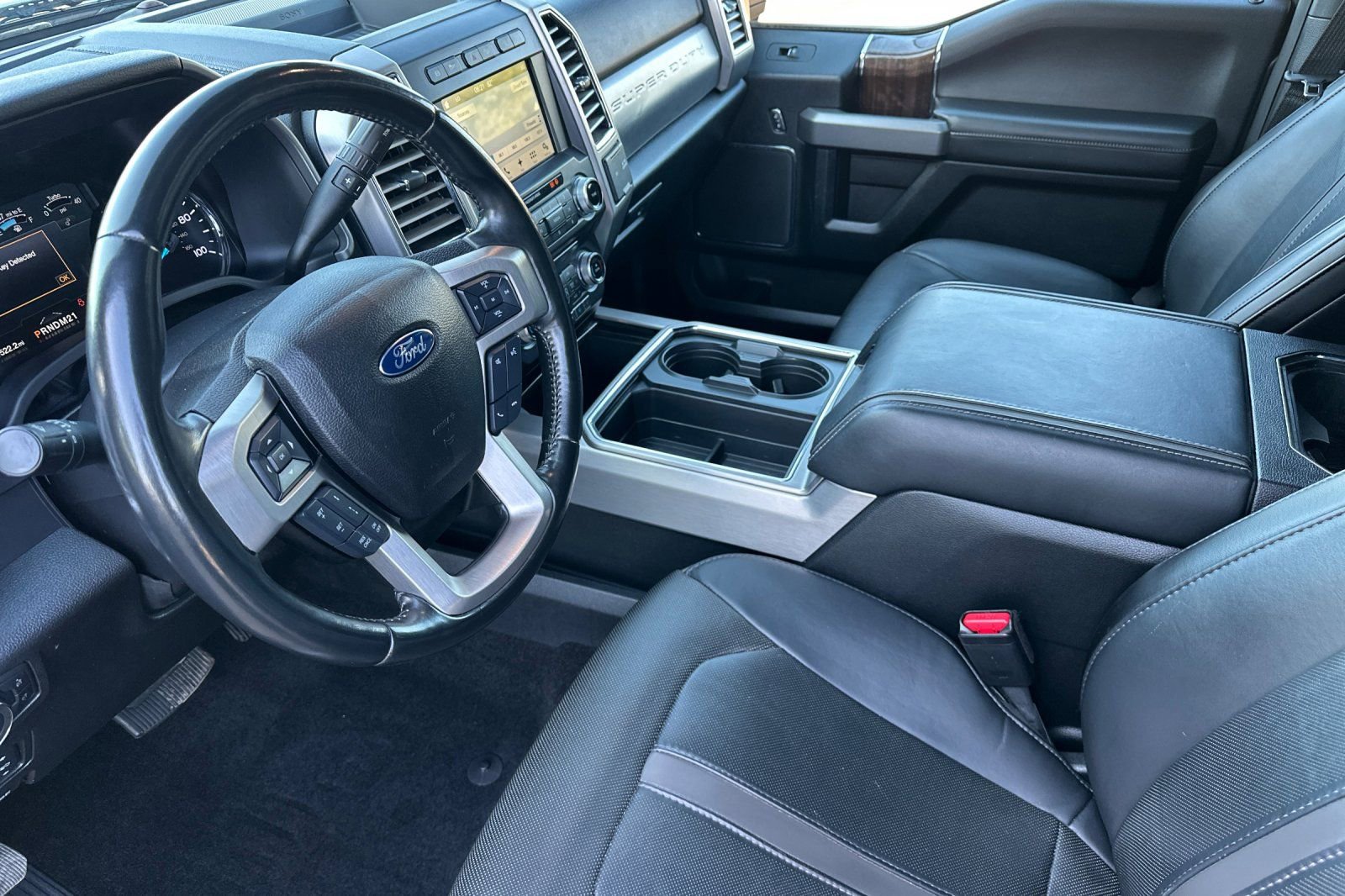 Used 2017 Ford F350 Platinum w/ Platinum Ultimate Package image 9