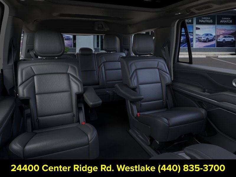 New 2025 Lincoln Navigator Reserve w/ Jet Appearance Package image 11
