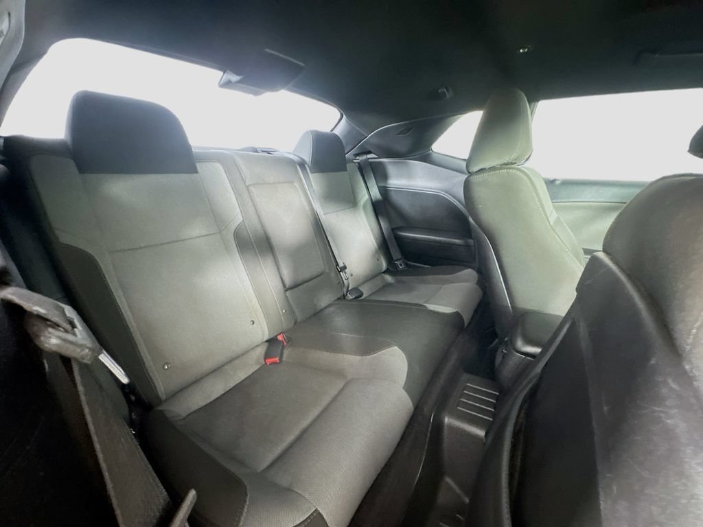 Used 2016 Dodge Challenger SXT RWD image 28