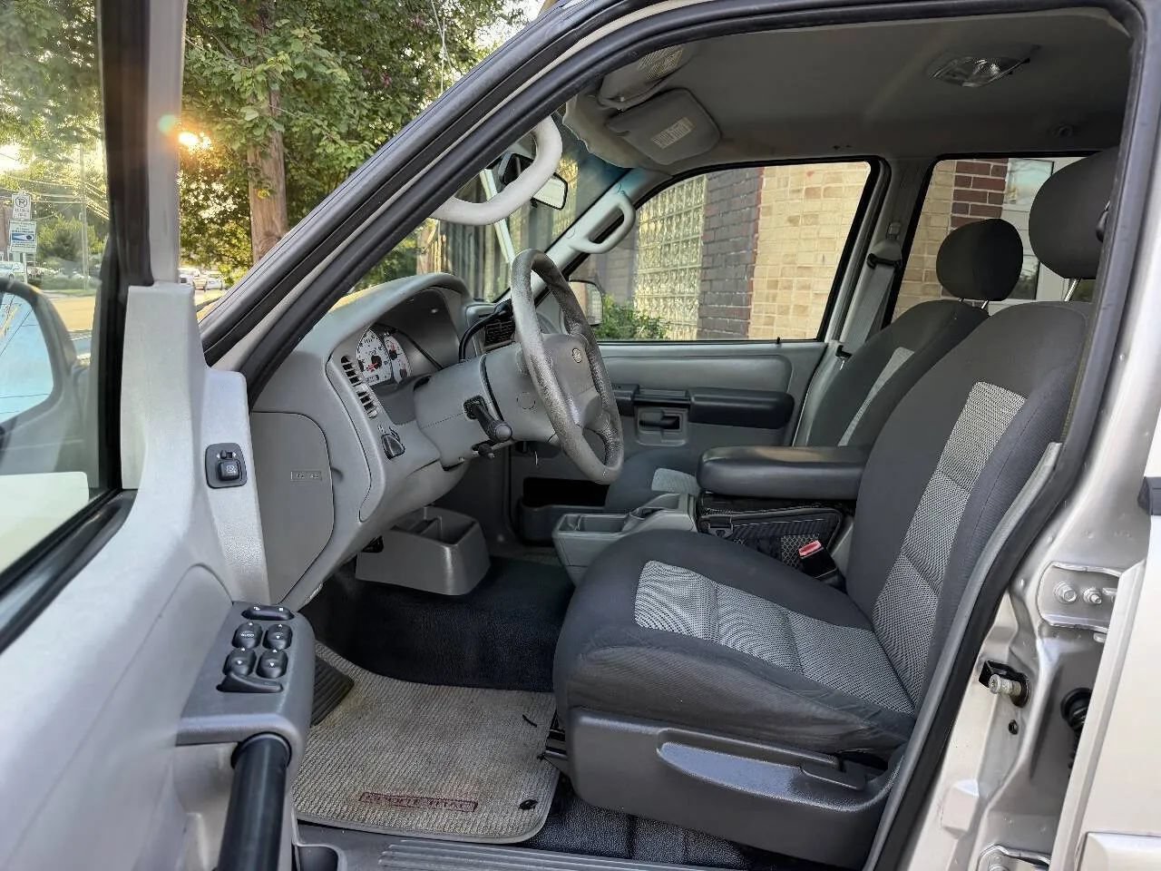 Used 2003 Ford Explorer Sport Trac XLT RWD image 15